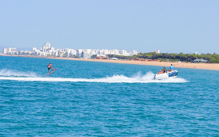 Esqui aquático e wakeboard